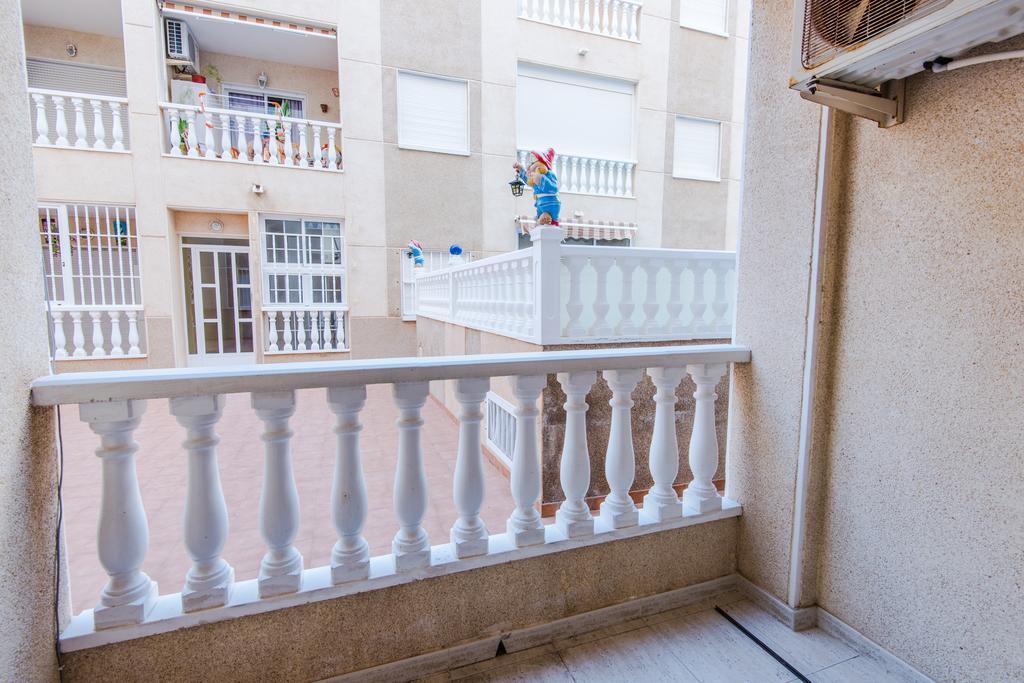 Casas Holiday - Playa Del Cura Torrevieja Kültér fotó